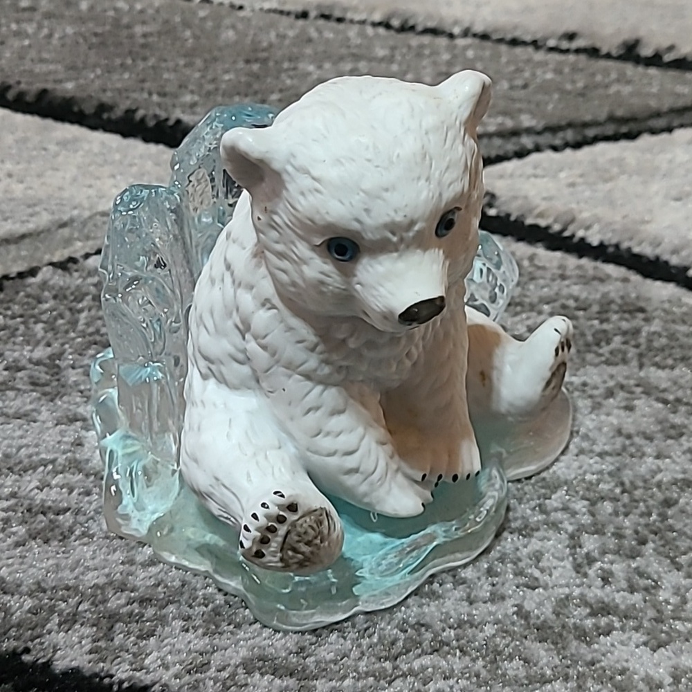 1995 POLAR-BEAR THE YOUNG PRINCE LITTLE FRIENDS OF THE ARCTIC HAMILTON COLLECTIO